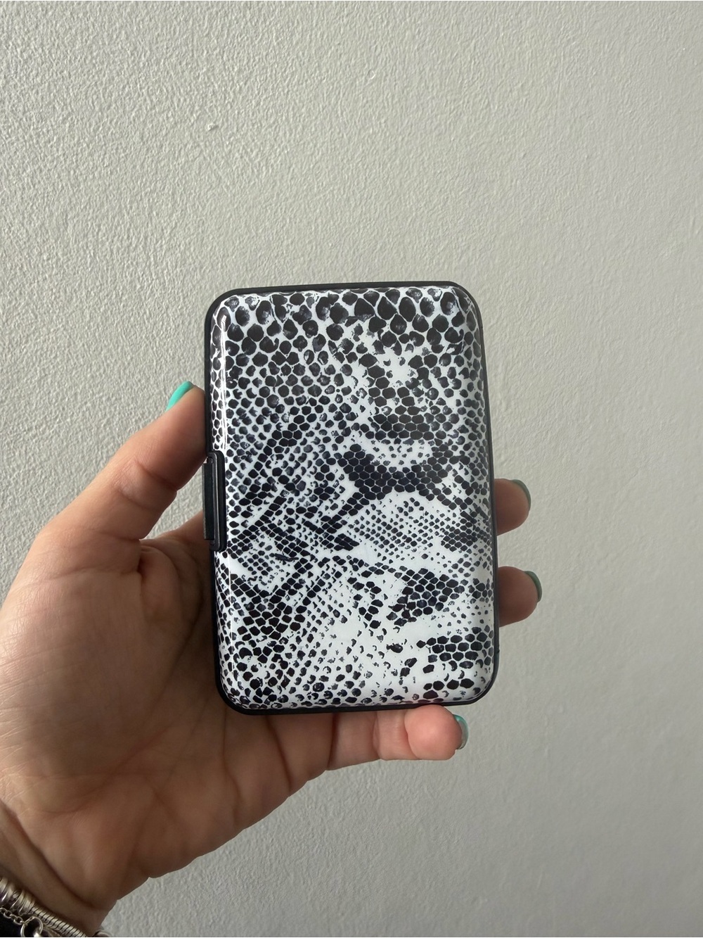 Black & White Snake-Print Card Holder Wallet